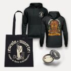 Kit Día de Muertos: hoodie negro Escala a Muerte, tote con esqueleto y pin metálico.